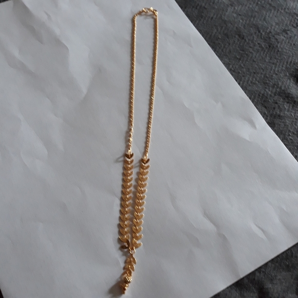 Necklace - Picture 2 of 9